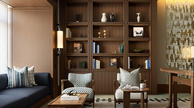 waldorf astoria osaka Library2