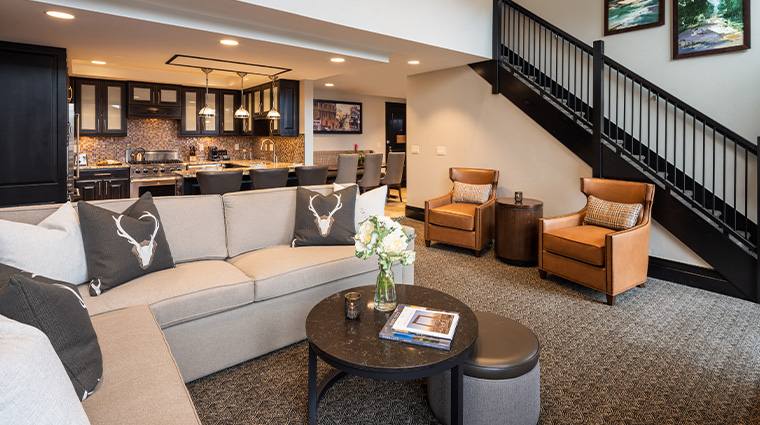 waldorf astoria park city 2 bed living