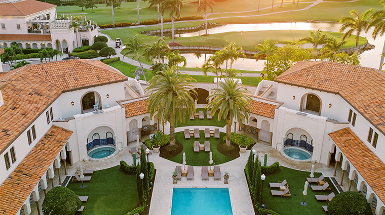 spa palmera exterior