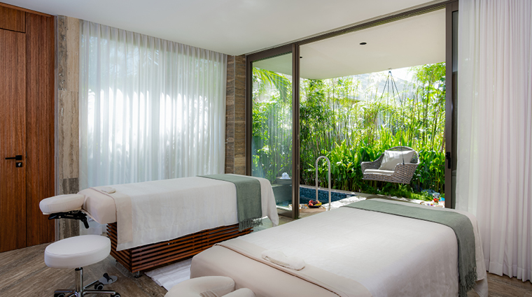 waldorf astoria spa cancun spa treatment room