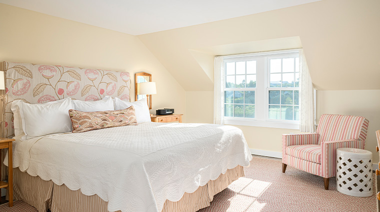 weekapaug inn signature suite bedroom