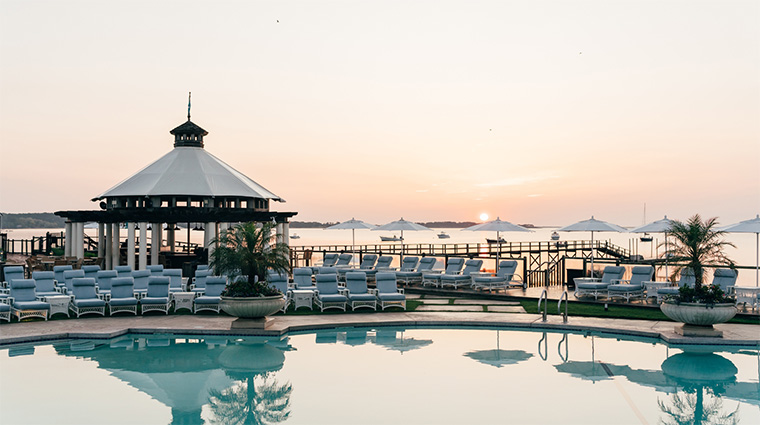 11wequassett poolside sunrise