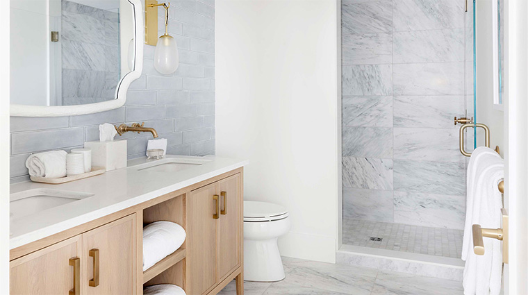 1wequassett resort and golf club bathroom