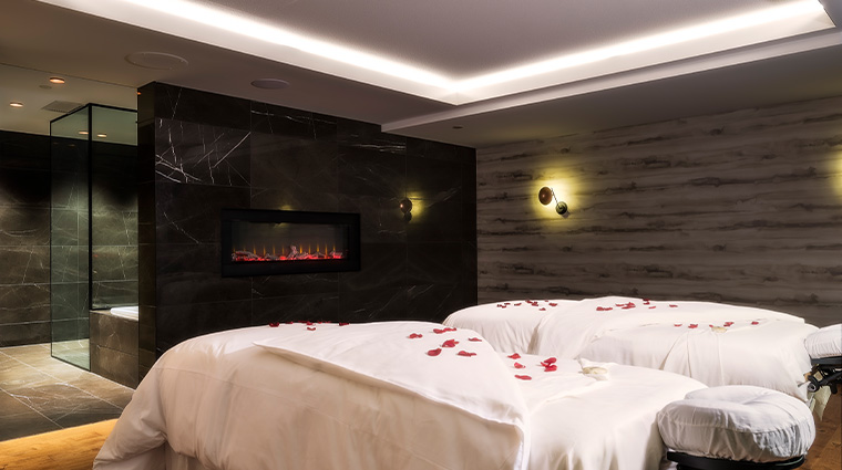 willow stream spa at fairmont banff springs deluxe couples treatment room