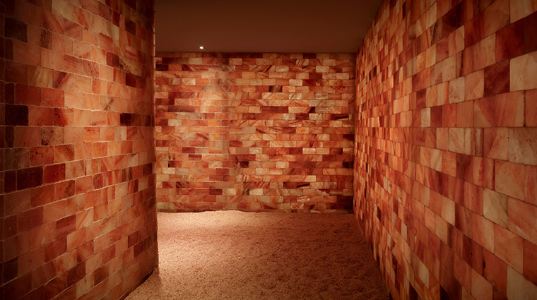 xo cap arnna salt room